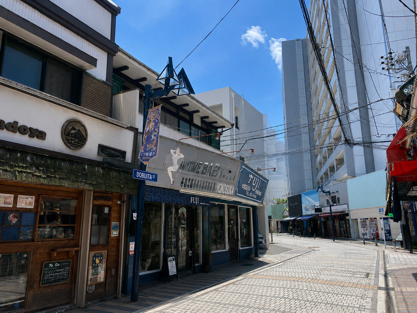 ドブ板通りの風景